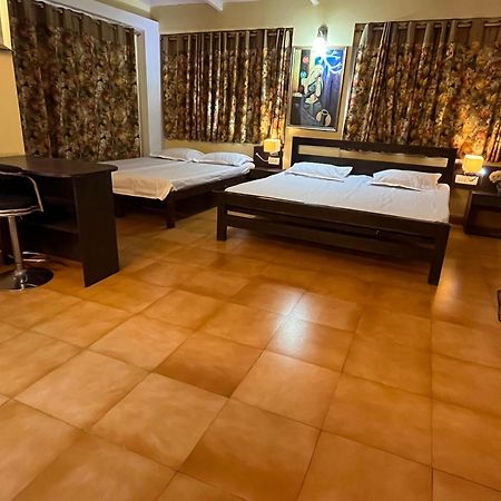 Hotel The Club Nine Mukteshwar Exterior photo