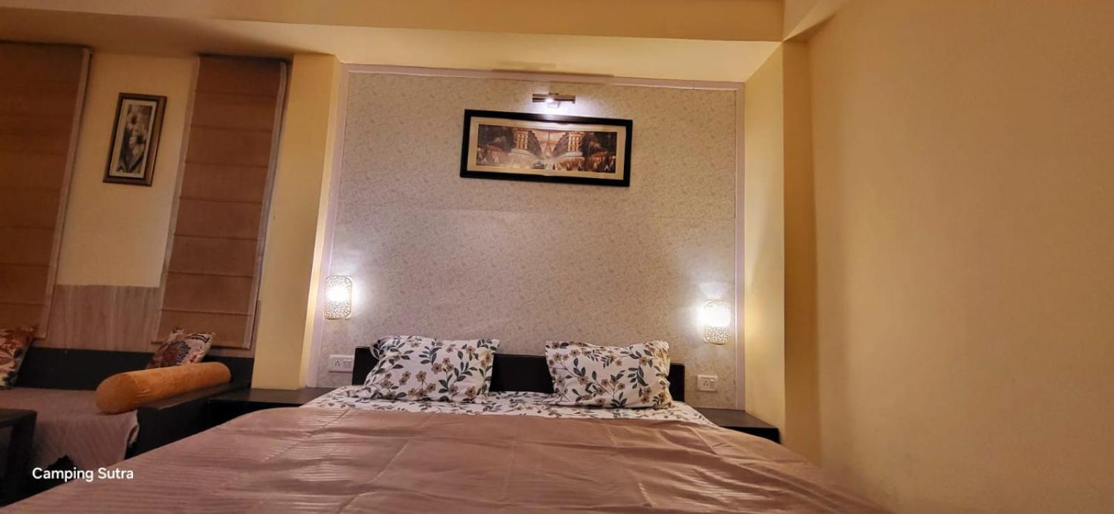 Hotel The Club Nine Mukteshwar Exterior photo